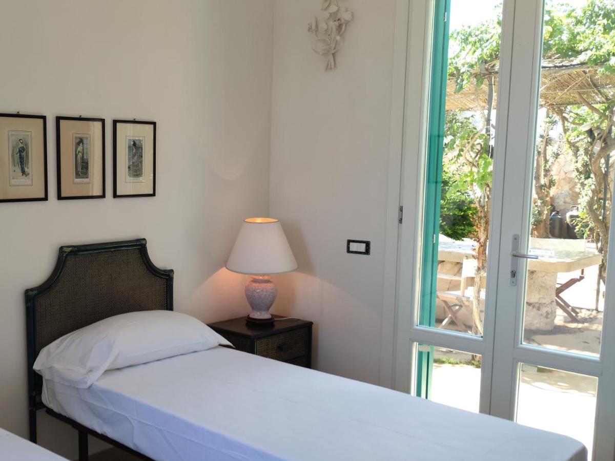 Finestra Sul Mare Aparthotel Favignana Exterior foto